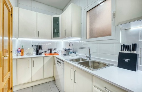 Dreta de l'Eixample Apartment | Quiet & bright flat in Eixample near P. de Gracia av, Quadrat d'Or-Golden Sq.