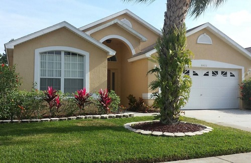 West Kissimmee House | Quiet, Clean, Disney-3.5 miles, Well kept home! Free Pool/spa Heat!