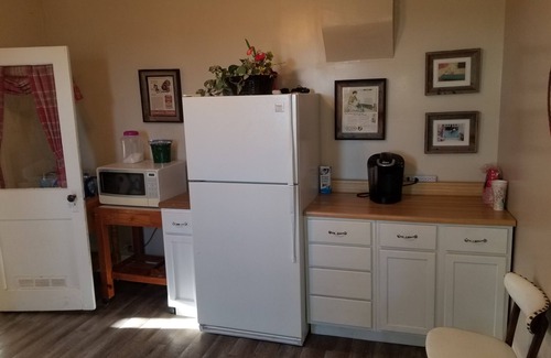 Lake City House | Quiet clean home with view of Gypsum Hills in Sun City
