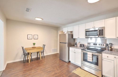 Goose Creek House | Quiet Comfort -Near Charleston Attractions- Family Friendly