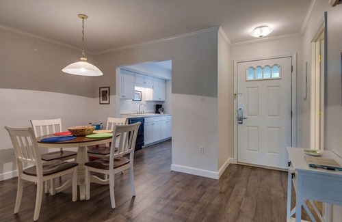 Hilton Head Island Cottage | Quiet, Comfy, 2 Br Condo In Shipyard Plantation, Week Of November 10, 2018