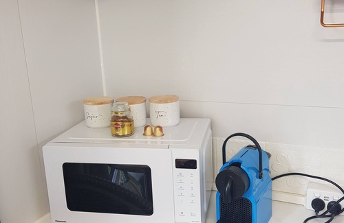 Caboolture House | QUIET COMFY PRIVATE TINY HOME