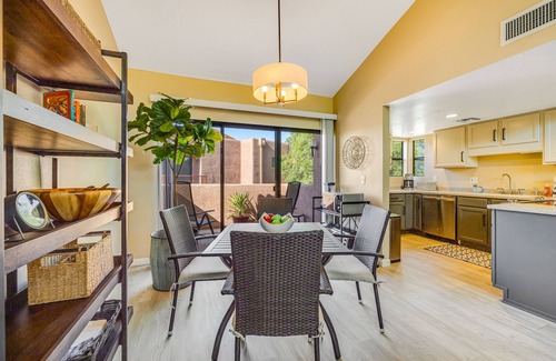 Tucson Condo | Quiet condo near Sabino Canyon with pool, hot tub, tennis & amazing views