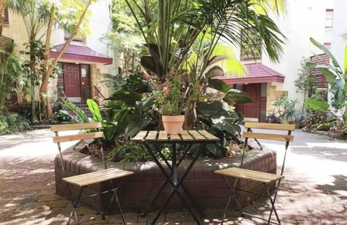 Kings Cross Apartment | Quiet, Cosy Inner City Sanctuary