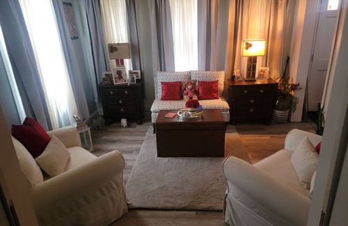 New Britain House | Quiet, Cozy, and relaxing