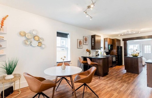 Winnipeg House | *Quiet Cozy Home | Large Yard | 3 min to Downtown*