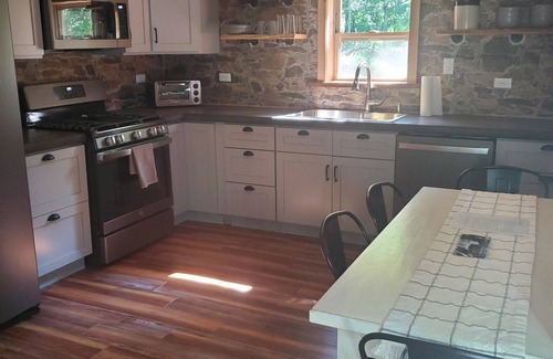 Benton House | Quiet Cozy Private Retreat near Rickett's Glen State Park