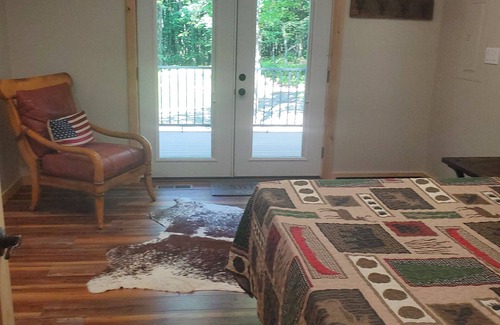 Benton House | Quiet Cozy Private Retreat near Rickett's Glen State Park