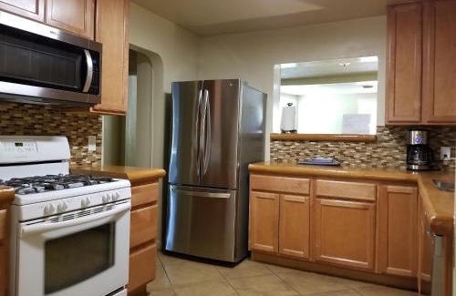 Poets Square House | Quiet Desert Oasis off Swan Rd