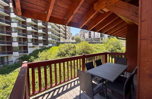 Val Claret Apartment | Quiet duplex for 8 in Val Claret with parking