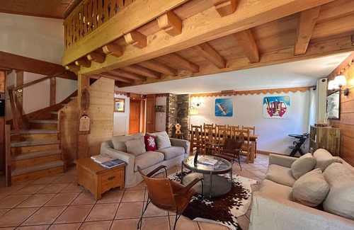 Val Claret Apartment | Quiet duplex for 8 in Val Claret with parking