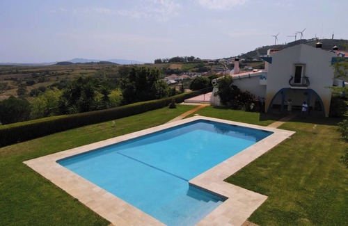 Mafra House | Quiet family villa with pool, garden and stunning views