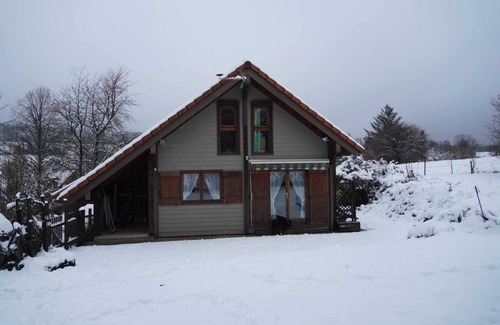 Girmont-Val-d'Ajol Ski Chalet | Quiet Finnish-style chalet with 11 ares of fully enclosed garden