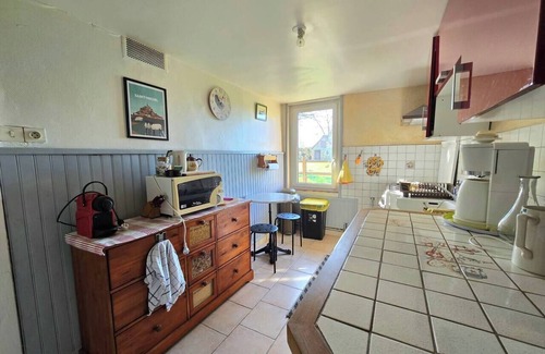 Saint-Michel-Tubœuf House | Quiet former hunting lodge