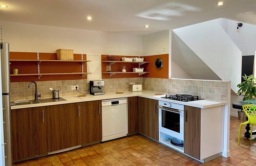 Entraigues-sur-la-Sorgue House | Quiet Bel Air house with swimming pool access