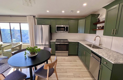 Acme Condo | Quiet Grand Traverse Resort Condo I Great views, Full kitchen and Washer/Dryer