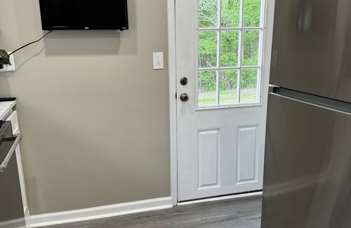 Corinth House | Quiet home to relax and unwind!