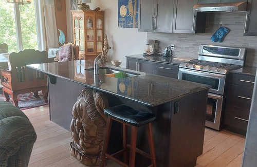 Cochrane House | Quiet house and neighborhood well located 25 minutes from Calgary.