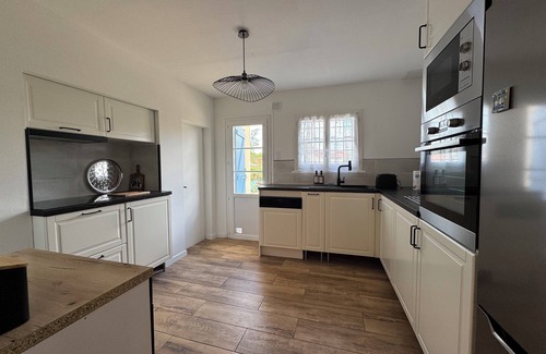 Mont-de-Marsan House | Quiet house with spa, barbecue, garden and view of the cycle path