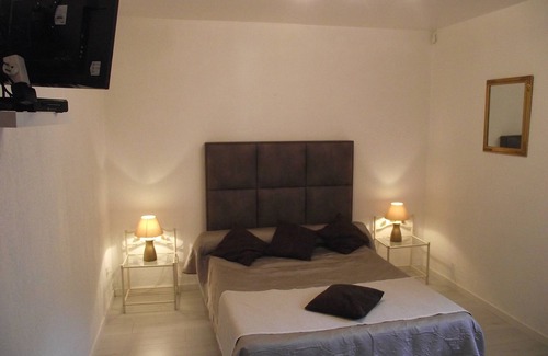 Santo-Pietro-di-Venaco House | quiet in a green setting and panoramic views