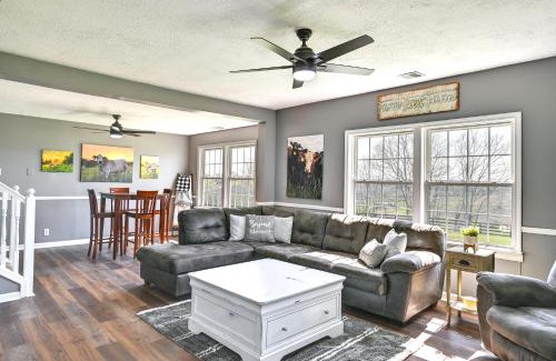 Berry House | Quiet Kentucky Vacation Rental with Hot Tub