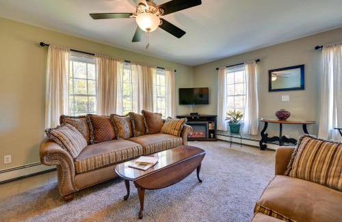 Killingworth Apartment | Quiet Killingworth Rental with Deck and Grill!