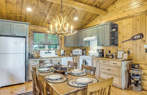 Conover Cabin | Quiet Lakefront Conover Cabin Near ATV Trails