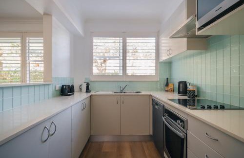 Manly Apartment | Quiet Little Manly 1 bed - 3mins walk Harbour & Beaches