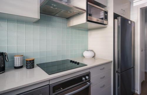 Manly Apartment | Quiet Little Manly 1 bed - 3mins walk Harbour & Beaches