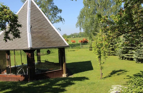 Lubben House | Quiet location, 800 m² lawn, small pond, pets welcome