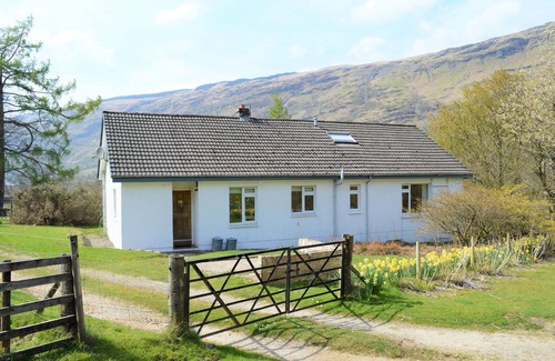 Morvern Peninsula House | Quiet location with stunning views, sleeps 8, pet friendly, free Wi-Fi
