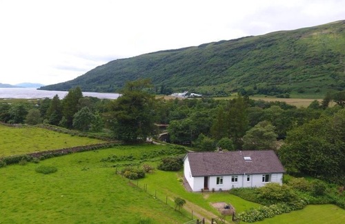 Morvern Peninsula House | Quiet location with stunning views, sleeps 8, pet friendly, free Wi-Fi
