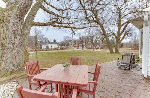 Manistee House | Quiet Manistee Home with Patio Less Than 1 Mi to Beaches!