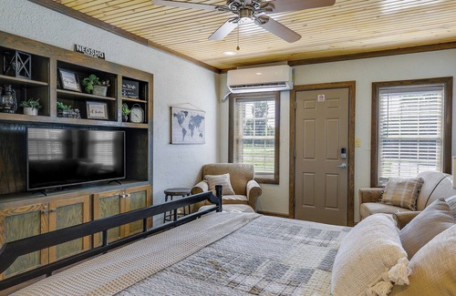 Neosho Apartment | Quiet Missouri Retreat: Walk to Downtown Neosho