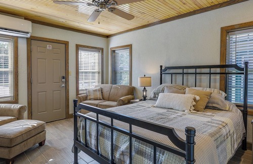Neosho Apartment | Quiet Missouri Retreat: Walk to Downtown Neosho