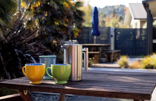 Hanmer Springs House | Quiet, Modern, Sunny Home
