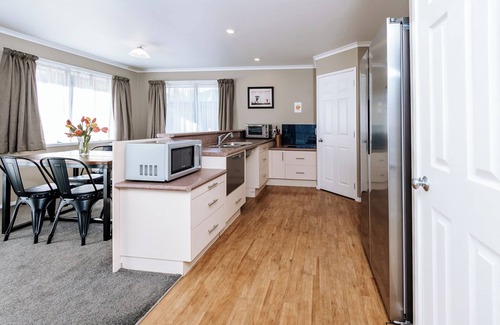 Napier House | Quiet Napier Retreat, close to the off-road trails