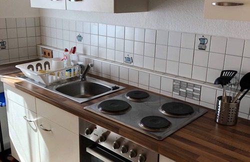 Harleshausen Apartment | Quiet, natural 34sqm apartment in half-timbered house, Kassel-Harleshausen 2 PEOPLE