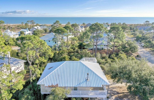 Cape San Blas House | Quiet Neighborhood, Gulf Front Community Pool & Hot Tub ~ Beach Haven