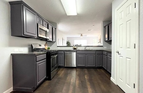 Pearland House | Quiet Newly Renovated Home