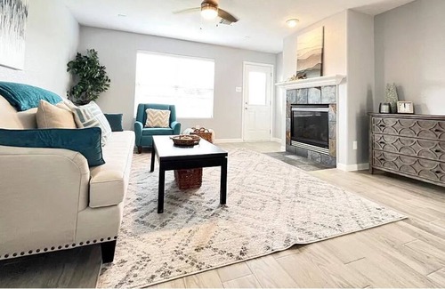 Pearland House | Quiet Newly Renovated Home