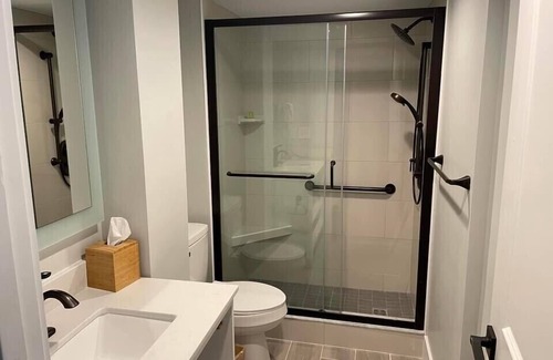 Holmes Beach Resort | Quiet Oceanfront Resort located on Anna Maria Island May 3- May 10, 2025