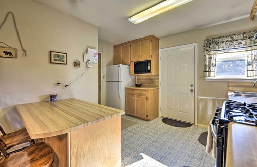 Pagosa Springs Cabin | Quiet Pagosa Springs Cabin: Lake & Mountain Views!