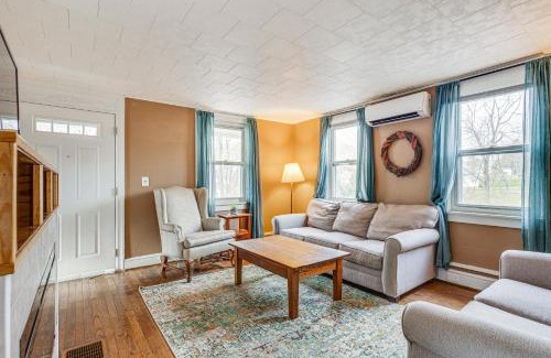 Mifflin House | Quiet Port Royal Home with Deck, Near Juniata River!