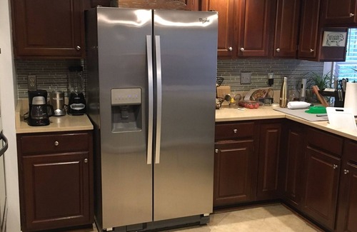 Lake Barcroft House | Quiet & private 3-bedroom close to Arlington/DC