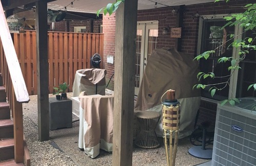 Lake Barcroft House | Quiet & private 3-bedroom close to Arlington/DC