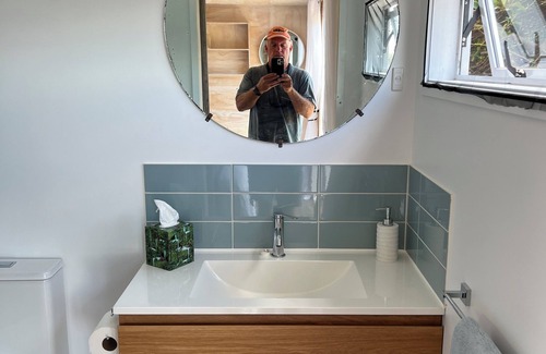 Puketapu Cabin | Quiet, private Cosy Cabin with en-suite. Access to bike paths, river and pub.