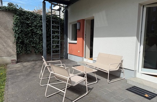 Outer Neustadt Apartment | Quiet rear building apartment with terrace in the heart of the new town