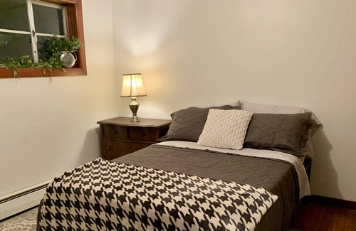 Redstar Cottage | Quiet & Relaxing 3BR Cottage Near New River Gorge