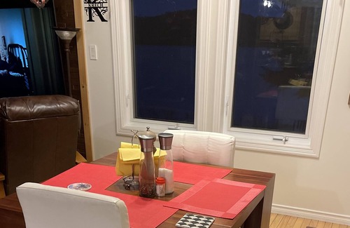 Temagami House | Quiet, Remote, Winter Getaway, fully serviced Lakefront home